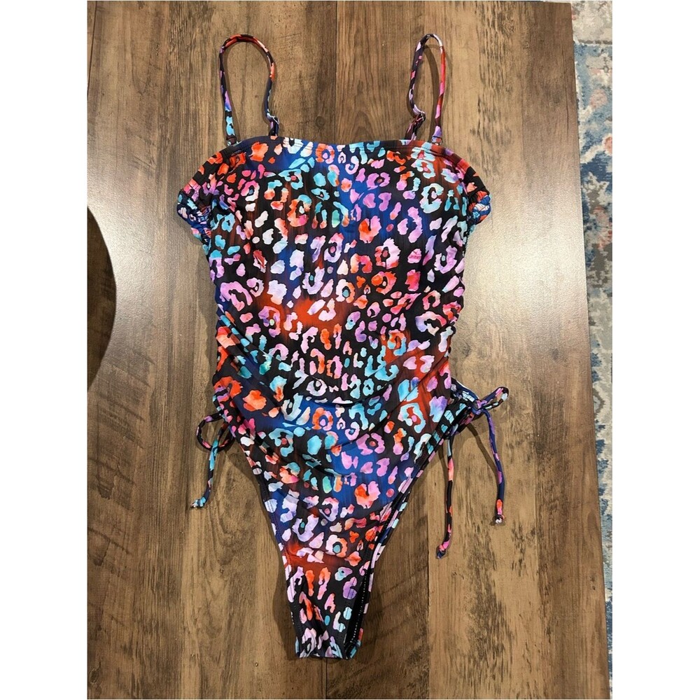 Yonique One-Piece Swimsuit - Size Large - NWT